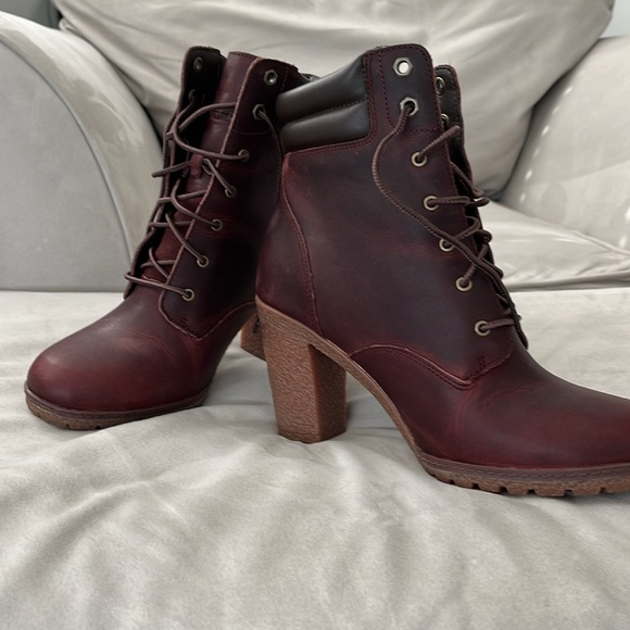 Timberland Burgandy boots! Worn 3 times! - Picture 3 of 3